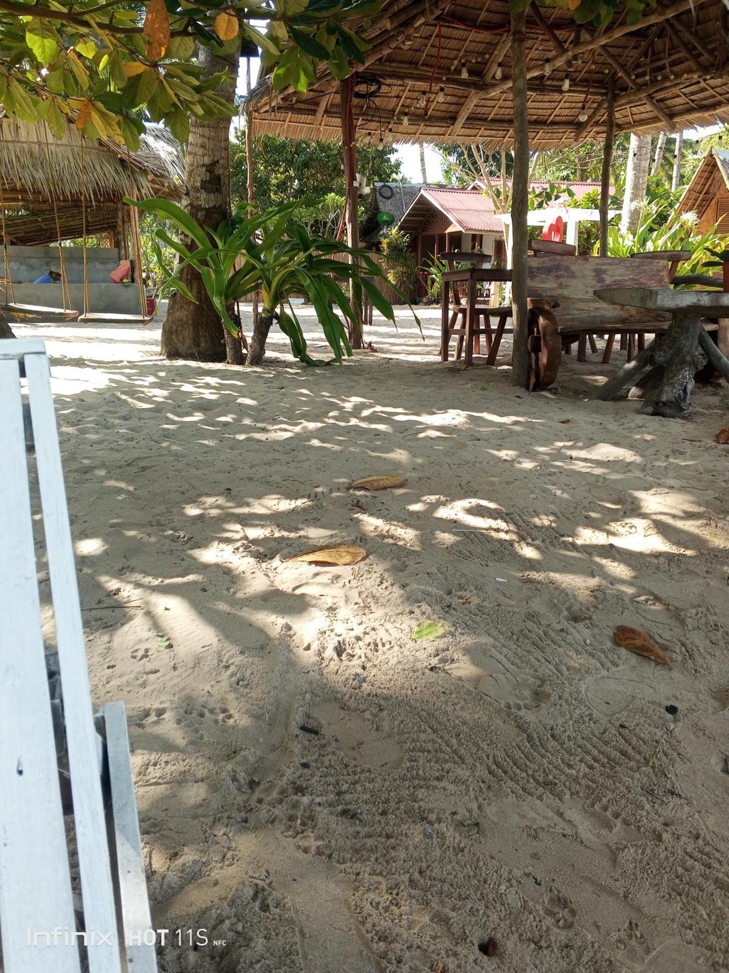 Akoya Beach Park And Cottages Locaroc Exterior photo